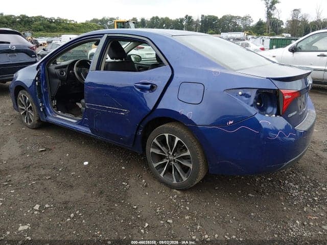 2017 TOYOTA COROLLA SE 3