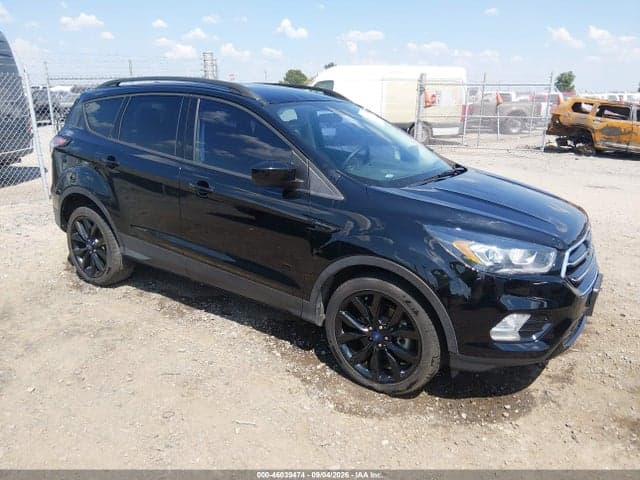 2017 FORD ESCAPE SE 1