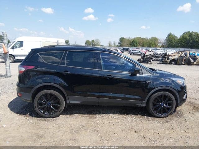 2017 FORD ESCAPE SE 13