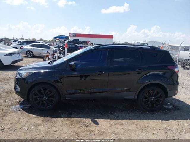 2017 FORD ESCAPE SE 14