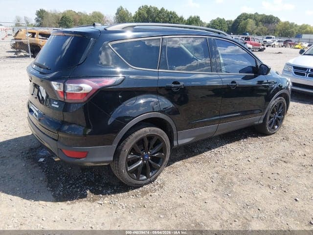 2017 FORD ESCAPE SE 4