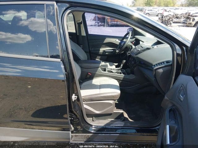2017 FORD ESCAPE SE 5