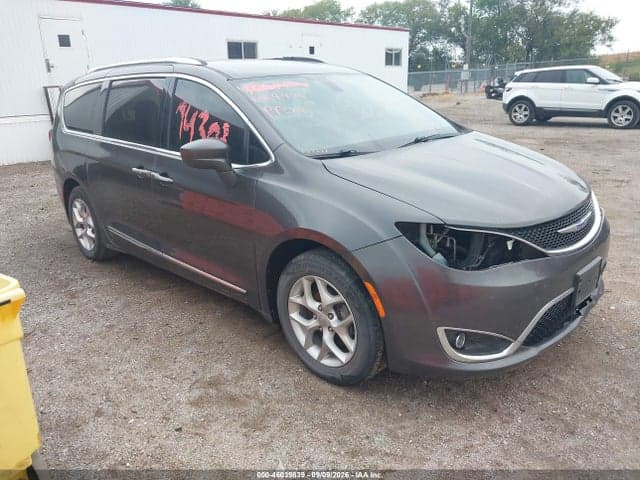 2019 CHRYSLER PACIFICA TOURING L 1