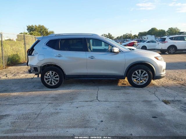 2019 NISSAN ROGUE S/SV 9
