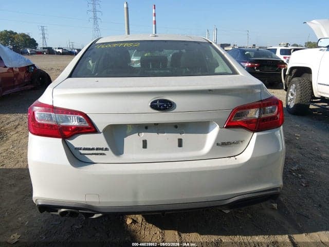 2019 SUBARU LEGACY 2.5I 17