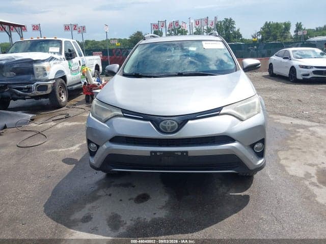 2018 TOYOTA RAV4 XLE 12