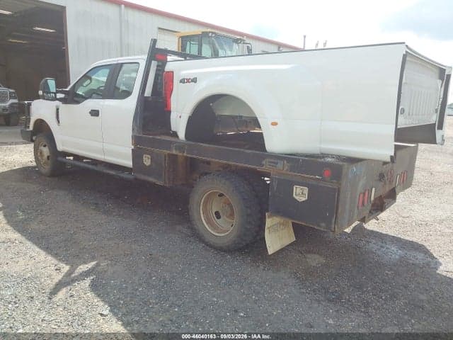 2018 FORD F-350 XL 3