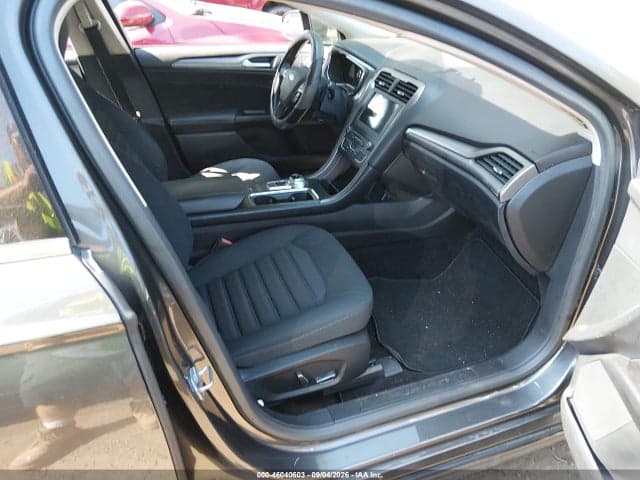 2017 FORD FUSION SE 5