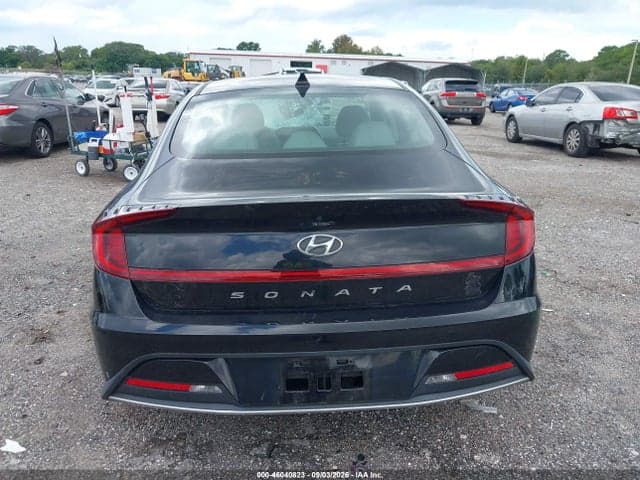 2021 HYUNDAI SONATA SE 16