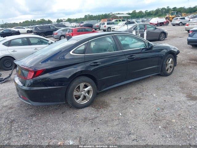 2021 HYUNDAI SONATA SE 4
