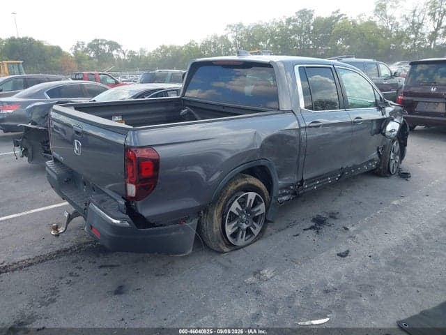 2017 HONDA RIDGELINE RTL-T 4