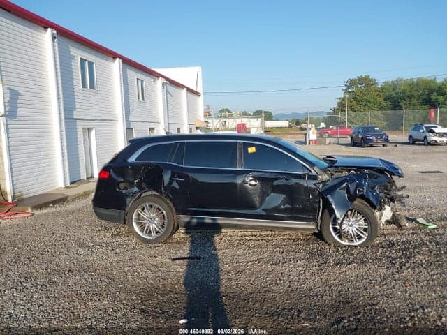 2019 LINCOLN MKT RESERVE 12