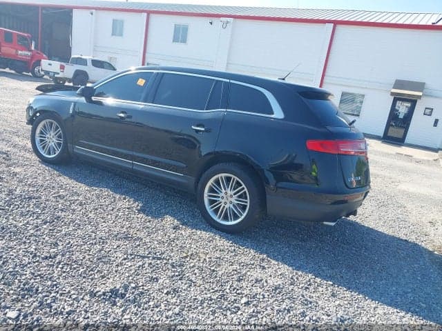 2019 LINCOLN MKT RESERVE 3