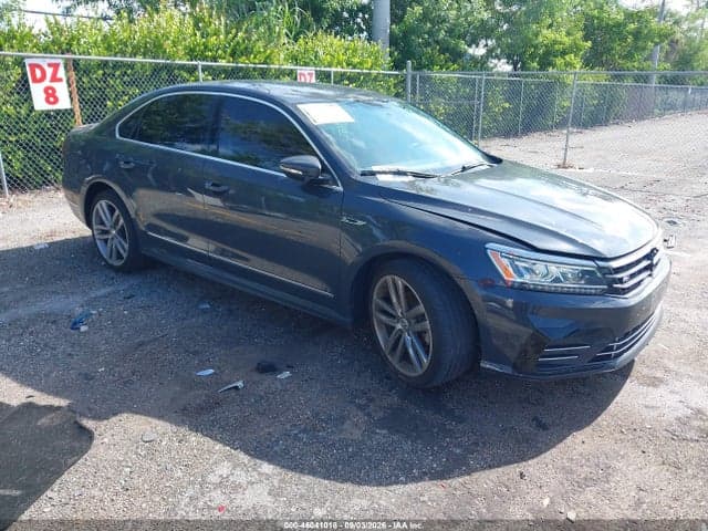 2017 VOLKSWAGEN PASSAT 1.8T R-LINE