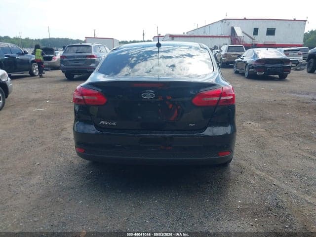 2017 FORD FOCUS SE 17
