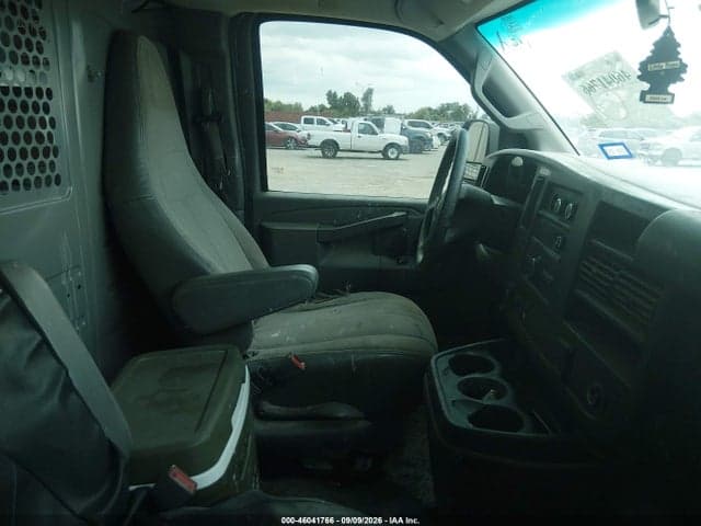 2017 GMC SAVANA 2500 WORK VAN 5