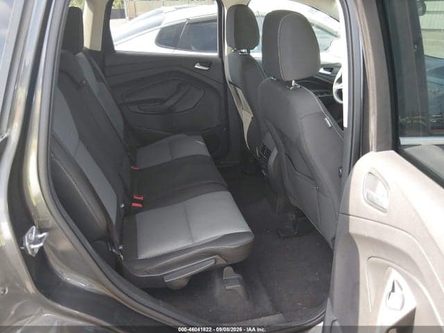 2017 FORD ESCAPE SE 8