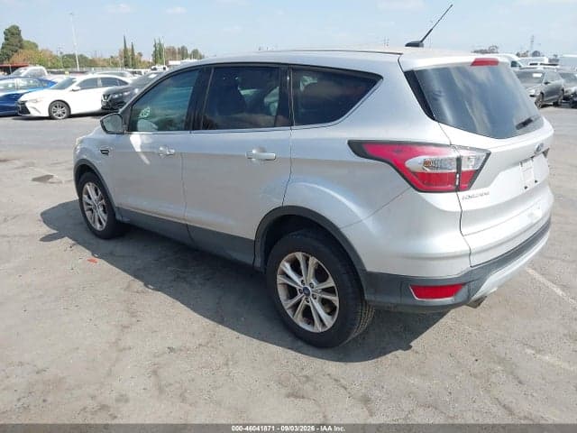 2017 FORD ESCAPE SE 3