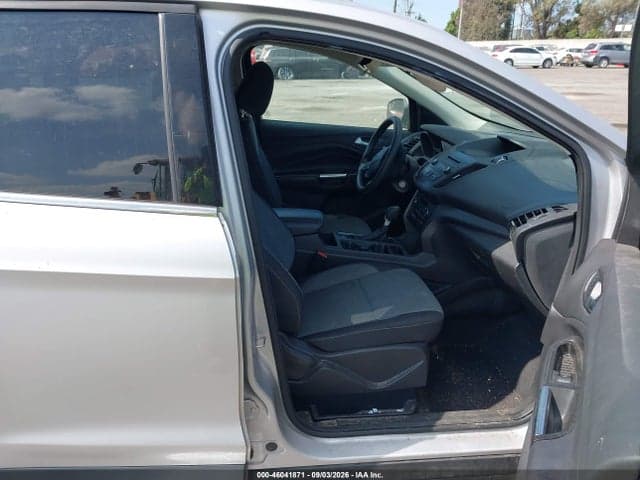 2017 FORD ESCAPE SE 5