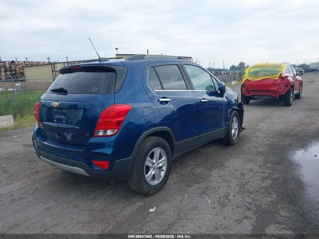 2019 CHEVROLET TRAX LT 4