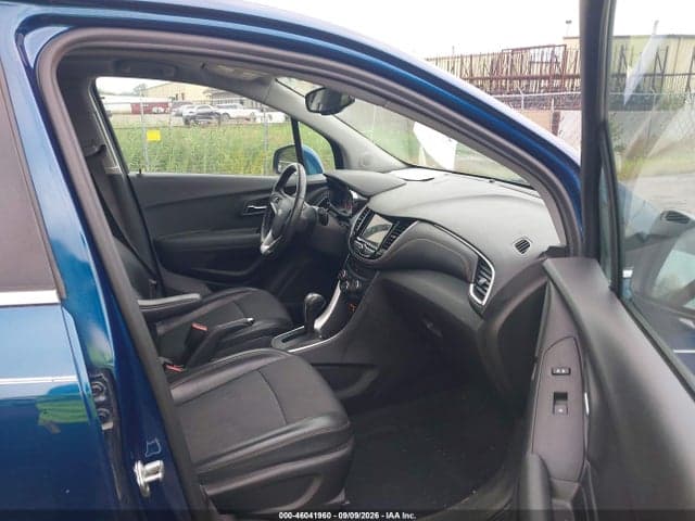 2019 CHEVROLET TRAX LT 5