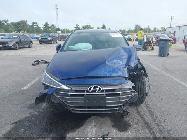 2020 HYUNDAI ELANTRA SEL 13