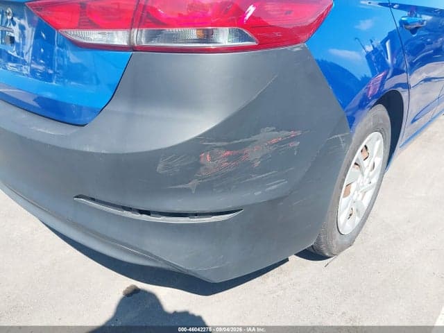 2017 HYUNDAI ELANTRA SE 18