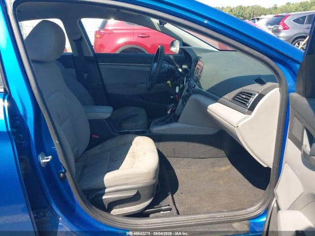 2017 HYUNDAI ELANTRA SE 5