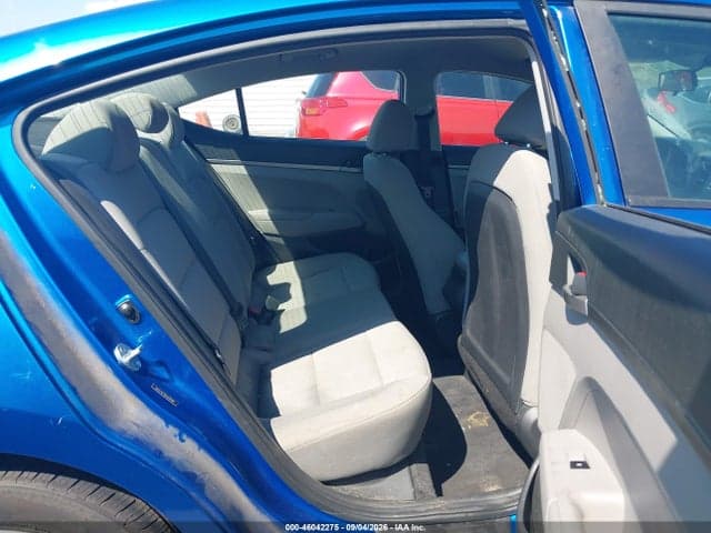 2017 HYUNDAI ELANTRA SE 8