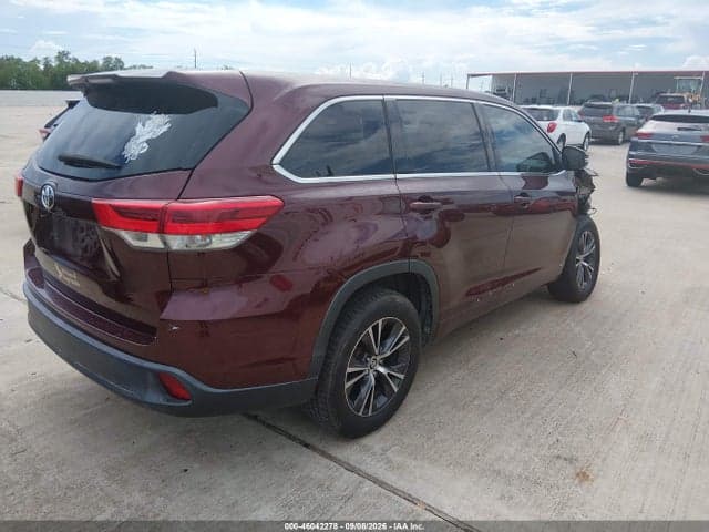 2018 TOYOTA HIGHLANDER LE 4