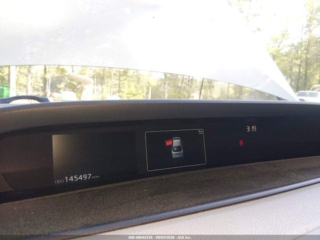 2017 TOYOTA PRIUS TWO 7