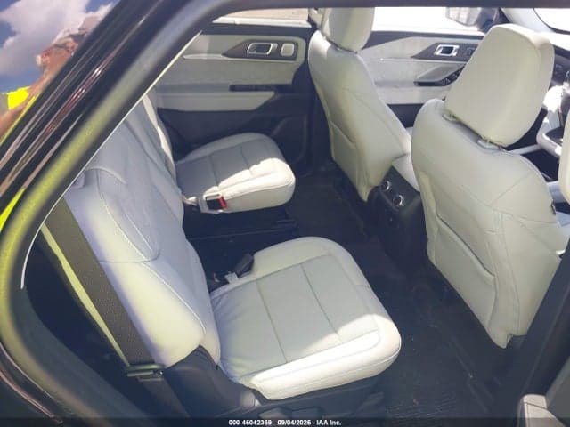 2025 FORD EXPLORER PLATINUM 8