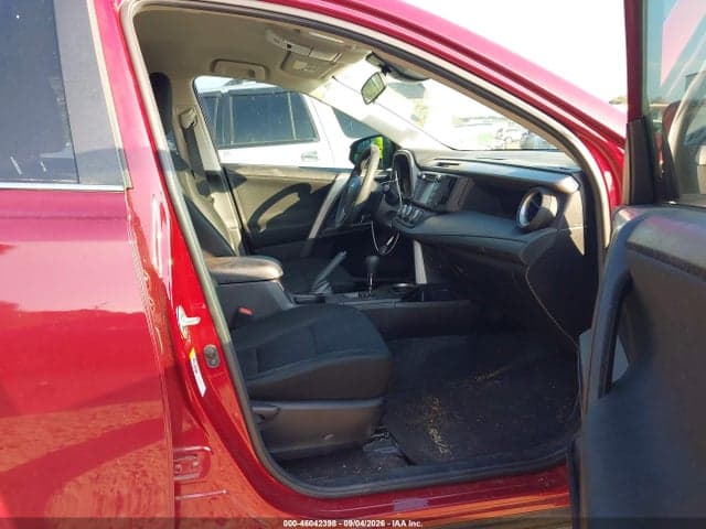 2018 TOYOTA RAV4 LE 5