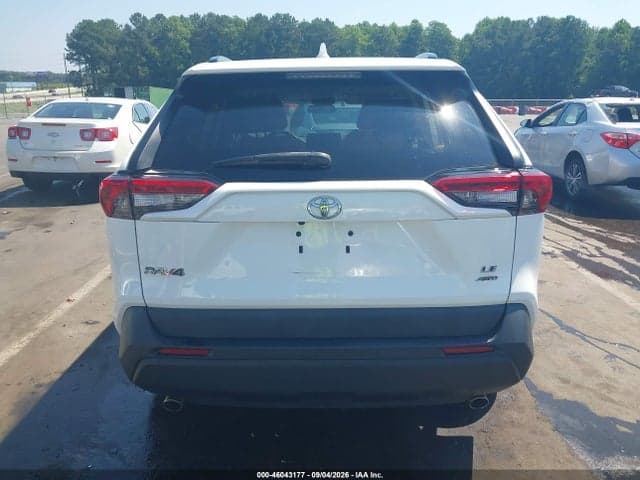 2021 TOYOTA RAV4 LE 16