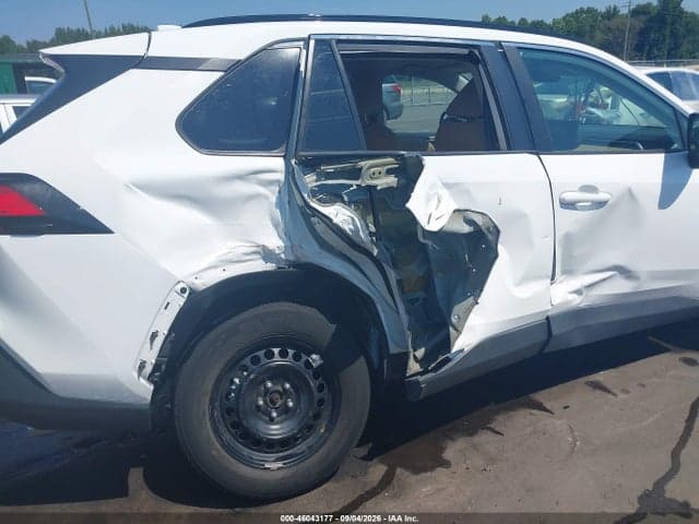 2021 TOYOTA RAV4 LE 6