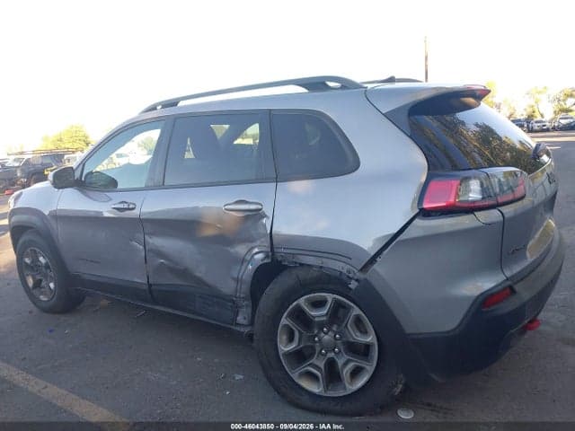 2019 JEEP CHEROKEE TRAILHAWK 4X4 6