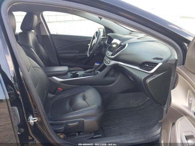 2018 CHEVROLET VOLT LT 5