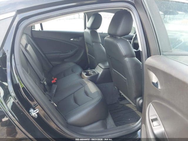 2018 CHEVROLET VOLT LT 8