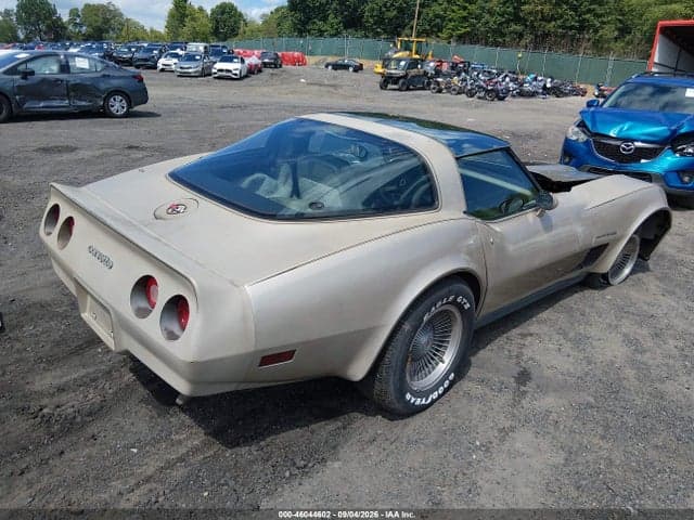 1982 CHEVROLET CORVETTE 4