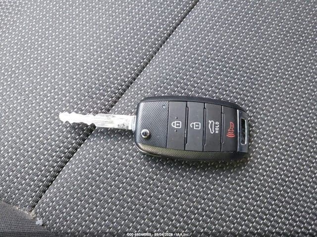 2017 KIA FORTE LX 11