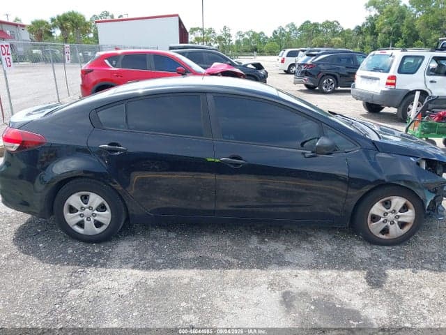 2017 KIA FORTE LX 14