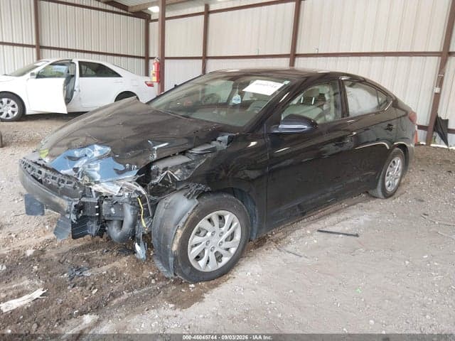 2018 HYUNDAI ELANTRA SE 2