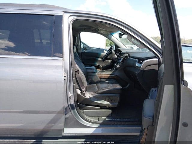 2019 CHEVROLET SUBURBAN LT 4