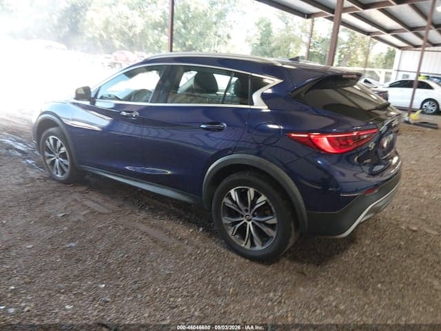 2017 INFINITI QX30 LUXURY 3