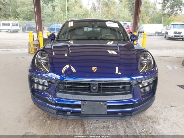 2024 PORSCHE MACAN S 12