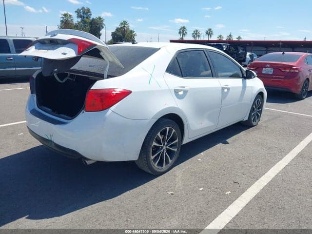 2017 TOYOTA COROLLA SE 4