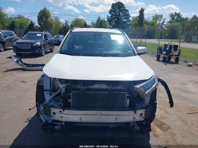 2021 TOYOTA RAV4 XLE 12