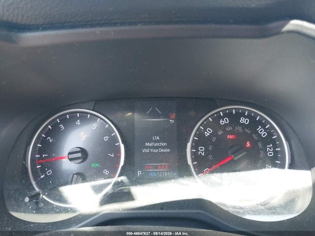 2021 TOYOTA RAV4 XLE 7