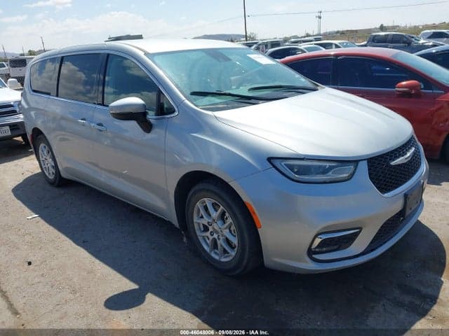 2023 CHRYSLER PACIFICA TOURING L 1