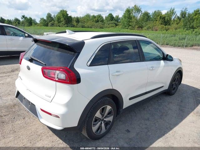 2017 KIA NIRO EX 4